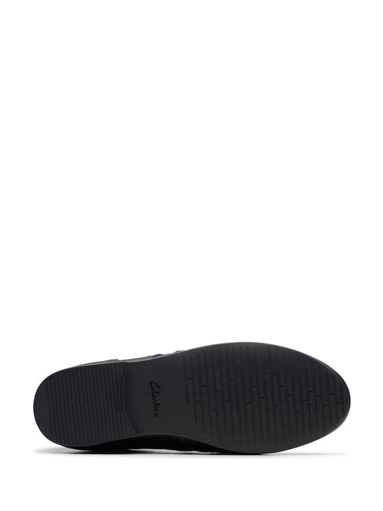 Clarks Black Leather Standard Fit (F) Older Girls Finja Wing Brogues - Image 6 of 6