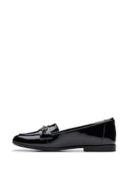 Clarks Black Patent Standard Fit (F) Older Girls Finja Loafers - Image 2 of 6