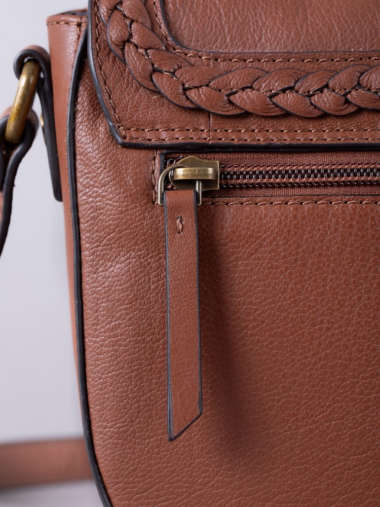 Lakeland Leather tan Tarnbeck Braid Saddle Bag - Image 4 of 6