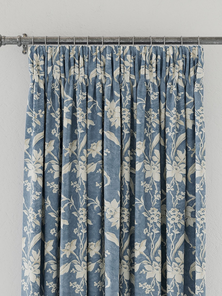 V&A Blue Daffodil Dreams Black Out Pencil Pleat 100% Cotton Curtains - Image 2 of 5