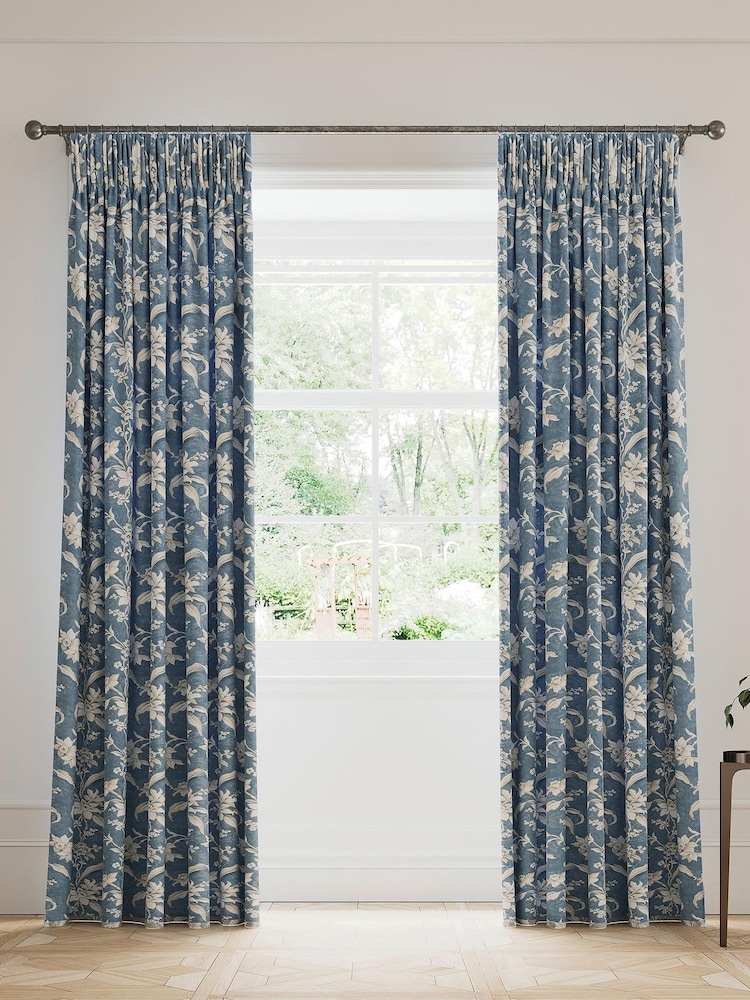 V&A Blue Daffodil Dreams Black Out Pencil Pleat 100% Cotton Curtains - Image 4 of 5
