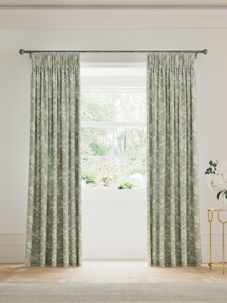 V&A Green Daffodil Dreams Blackout Pencil Pleat Curtains - Image 1 of 5