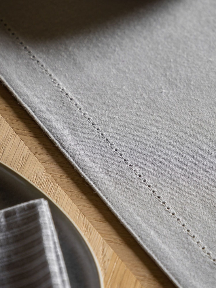 Gallery Home Grey Large Dove Table Runner - Image 2 of 5 Gallery Home Grey Large Dove Table Runner - Image 2 of 5