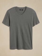 Banana Republic Luxury-Touch V Neck T-Shirt - Image 3 of 3