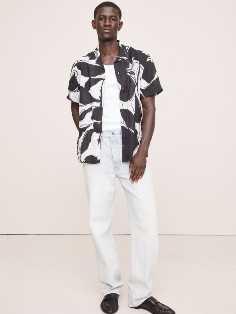 Banana Republic Black 100% Linen Regular Fit Resort Shirt - Image 2 of 2