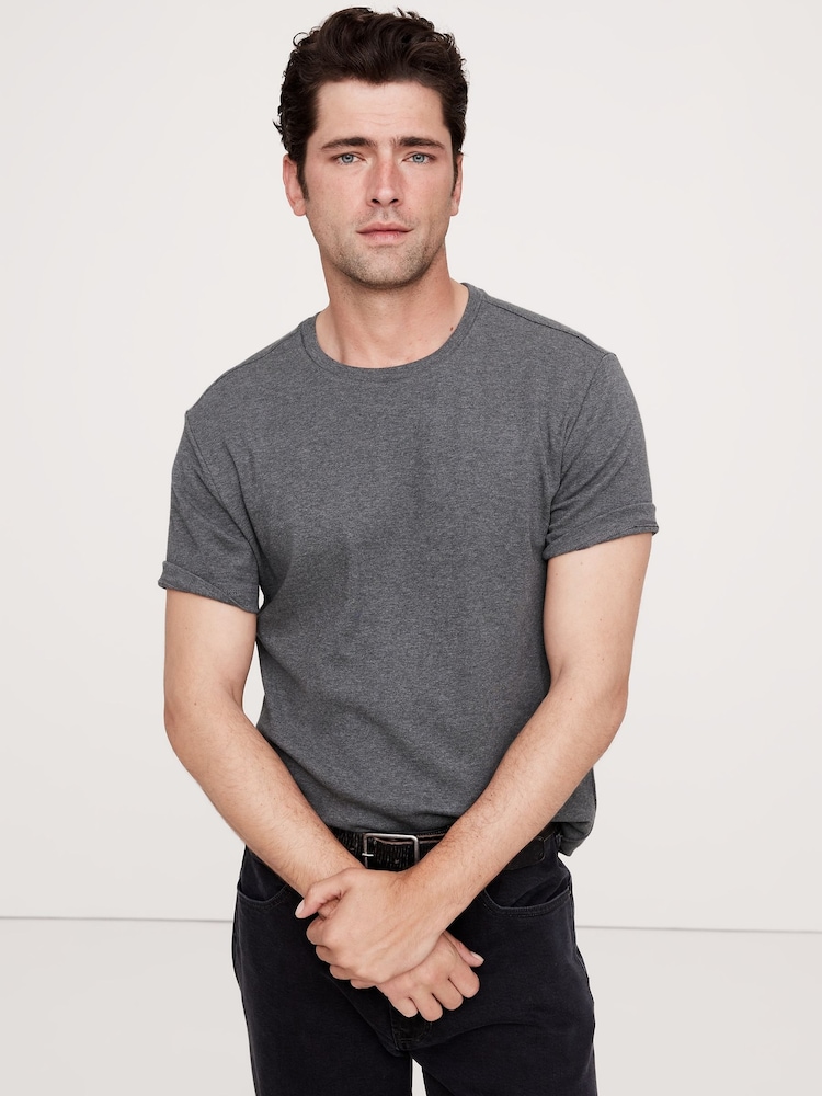 Banana Republic Grey Luxury-Touch Crew Neck T-Shirt - Image 1 of 1 Banana Republic Grey Luxury-Touch Crew Neck T-Shirt - Image 1 of 1