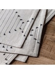 Gallery Home White Diamond Weave Placemats 4 Pack - Image 2 of 8