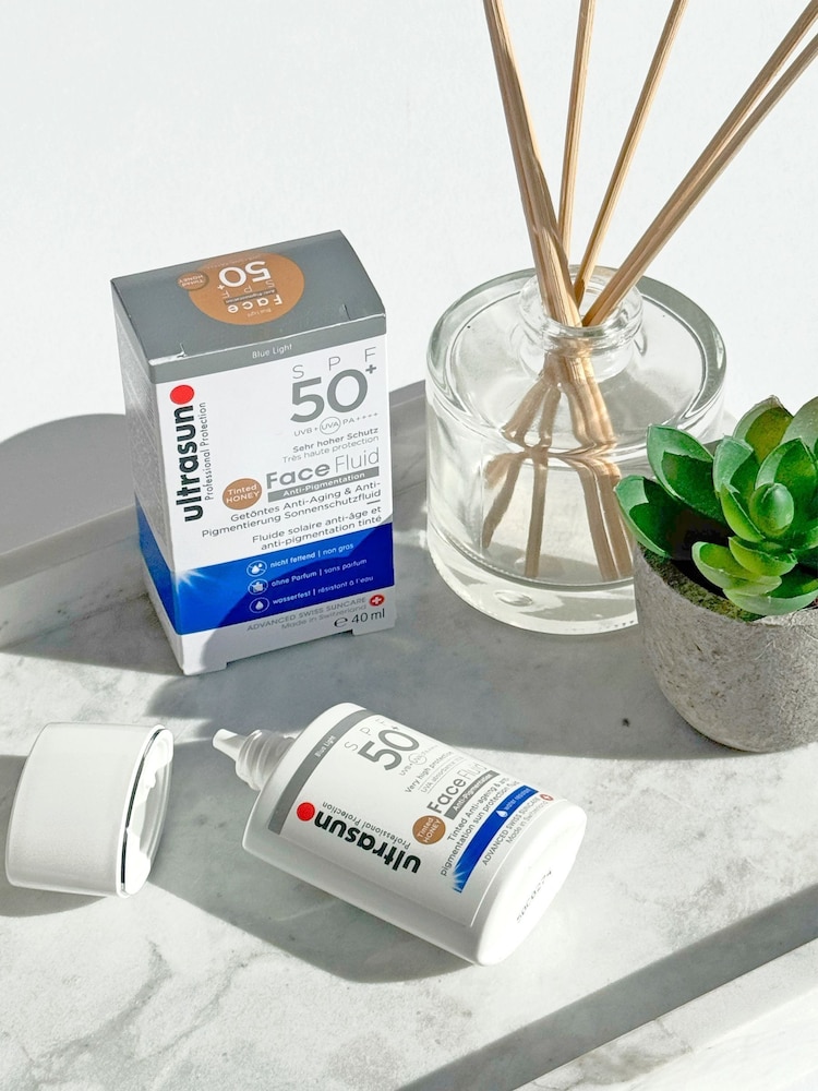 Ultrasun Face Fluid Anti Pigmentation Tinted SPF 50+ 40ml Nude Sun Cream - Image 2 of 2