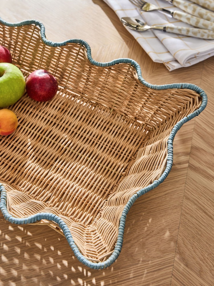 Nina Campbell Set of 2 Natural Teal Rattan Scalloped Edge Trays - Image 2 of 5 Nina Campbell Set of 2 Natural Teal Rattan Scalloped Edge Trays - Image 2 of 5