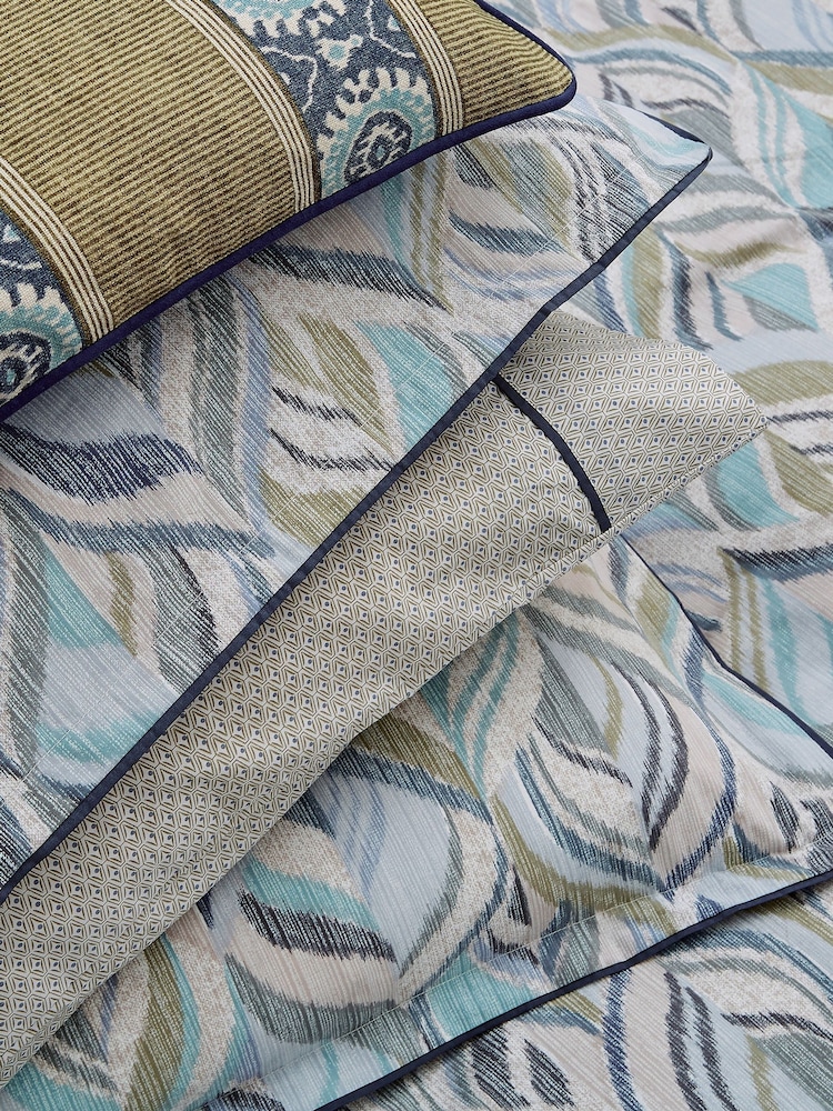 Bedeck of Belfast Rayanne Duvet Cover and Pillowcase Set - Image 3 of 4