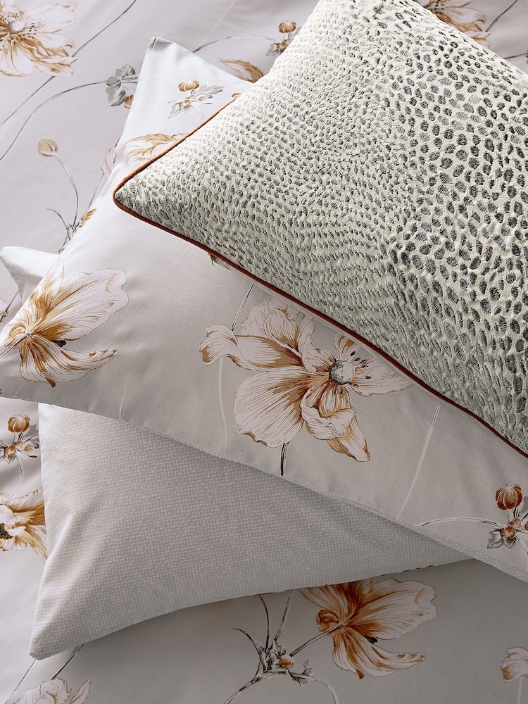Nalu Nicole Scherzinger Stone Sunset 100% Cotton Alaula Duvet Cover and Pillowcase Set - Image 4 of 4