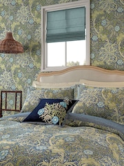 Morris & Co Seaweed 100% Cotton Cushion - صورة 1 من 4