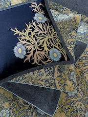 Morris & Co Seaweed 100% Cotton Cushion - صورة 3 من 4