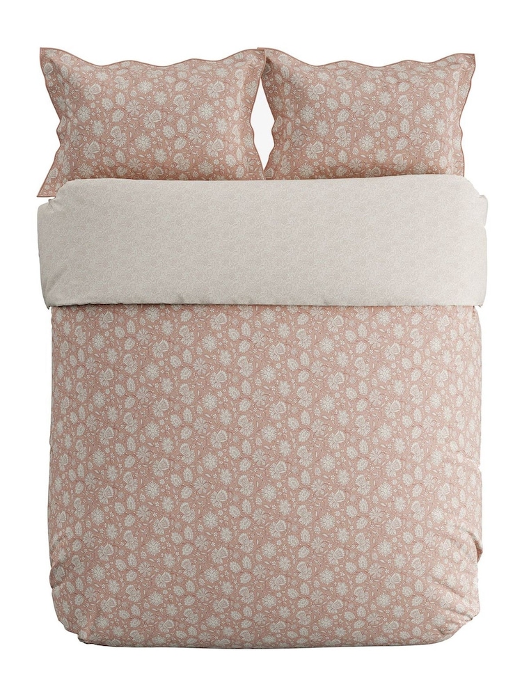 V&A Rose Eternal Bloom Duvet Cover and Pillowcase Set - Image 4 of 4