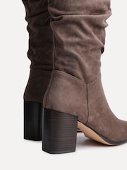 Linzi Brown Escada Knee High Boots With Leather Stacked Heel - Image 6 of 6