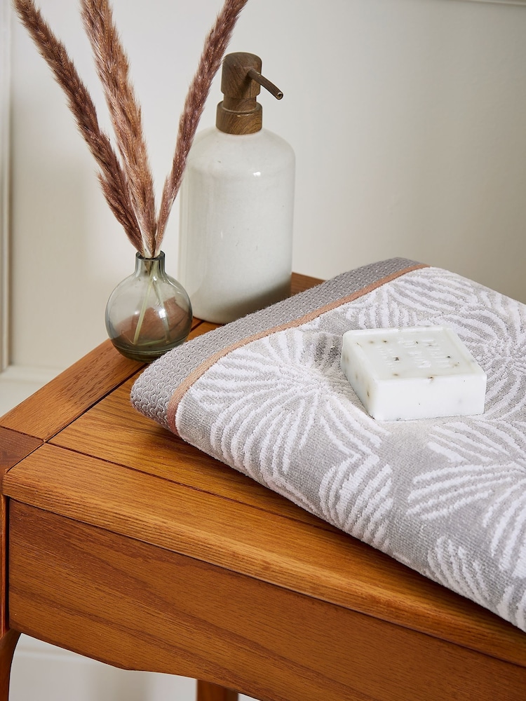 Bedeck of Belfast White And Grey Zenda 100% Cotton Towel - Image 1 of 2