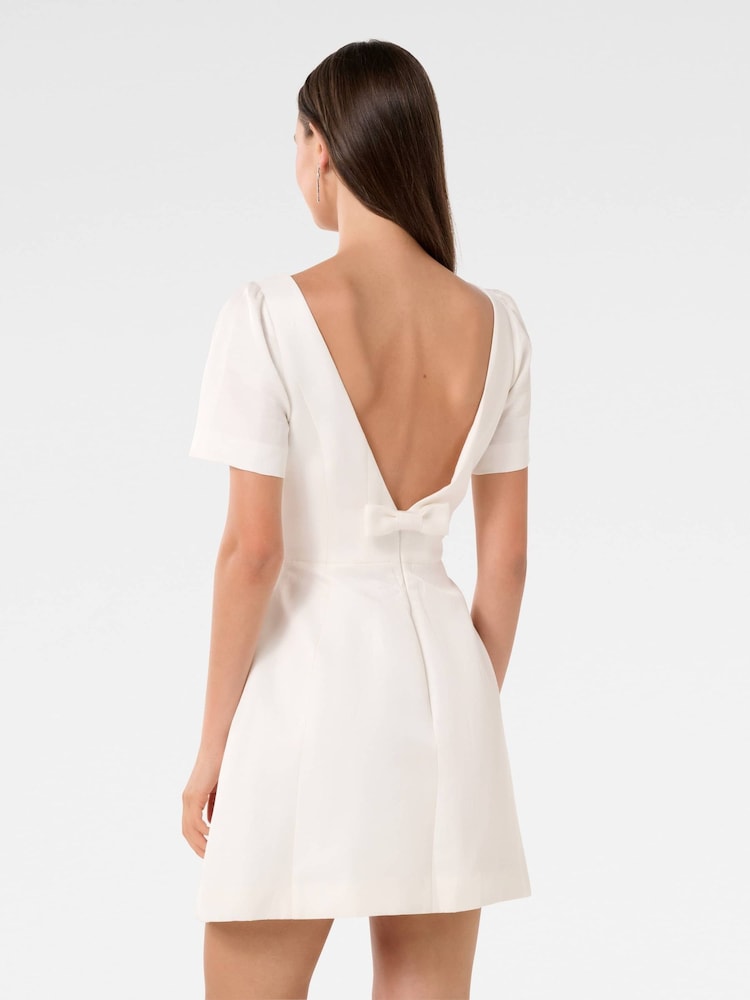 Forever New White Simone Bow Back Mini Dress with a Touch of Linen - Image 2 of 5