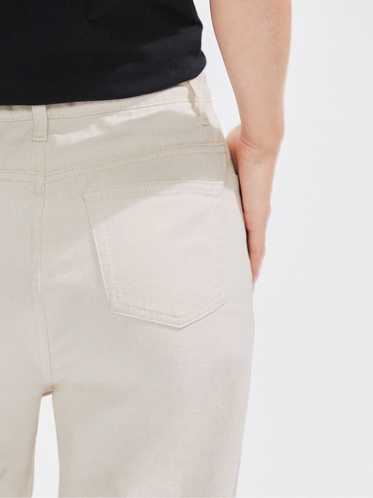 Ro&Zo White Straight Jeans - Image 4 of 4