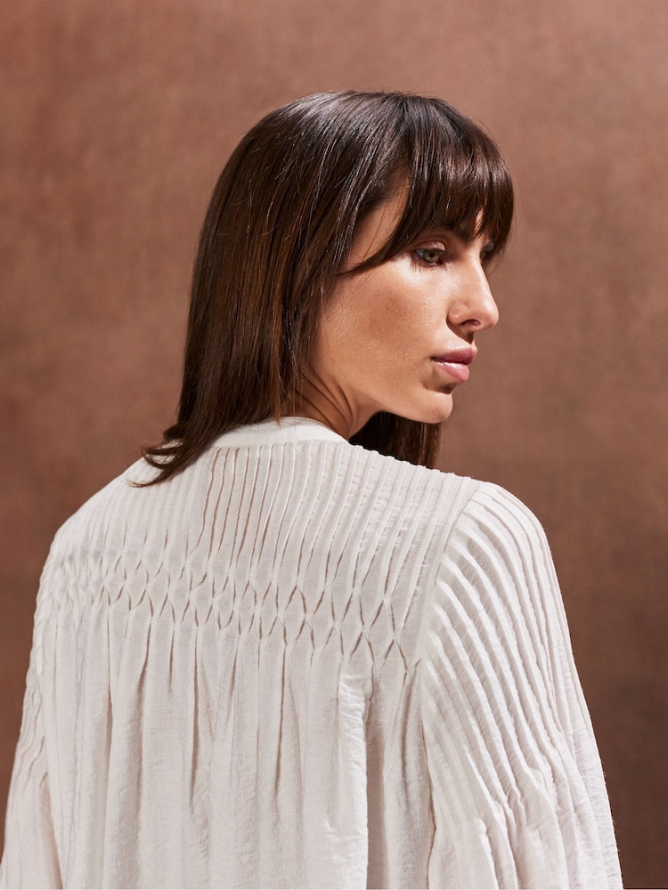 Ro&Zo White Smocked Detail Blouse - Image 3 of 4