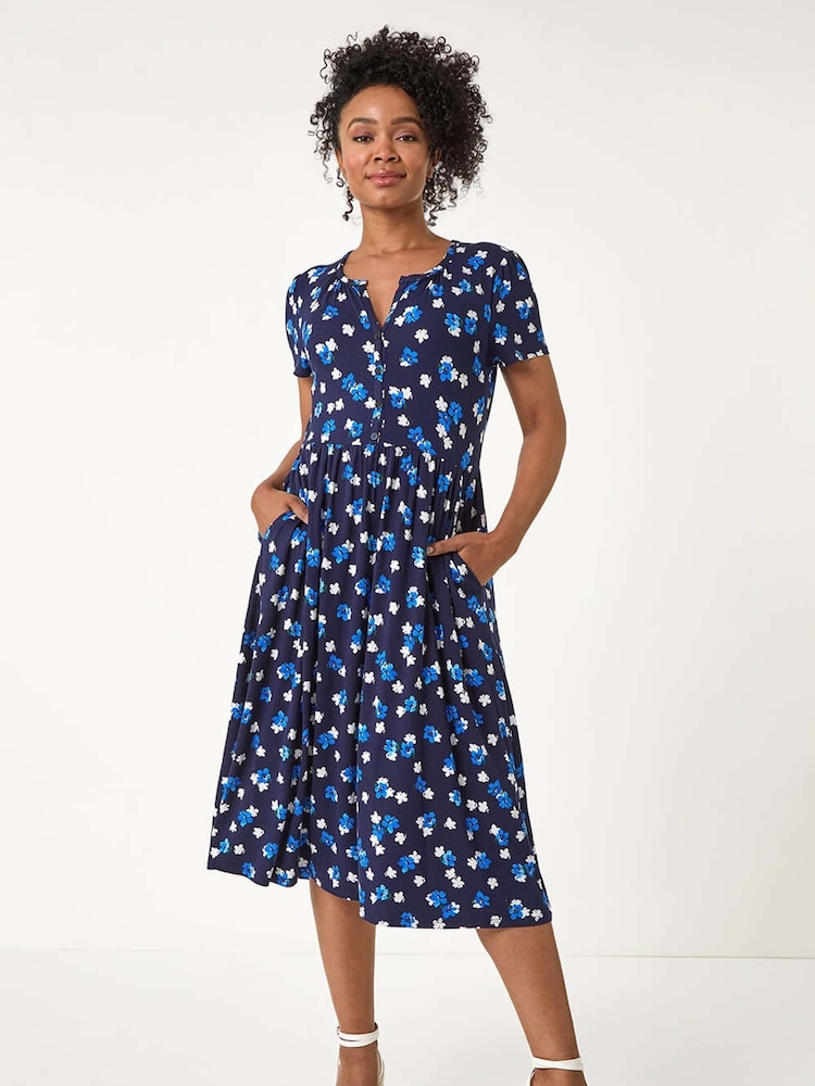 Vestido con detalle de botones y estampado de florecitas Petite de Roman - Imagen 2 de 5 Vestido con detalle de botones y estampado de florecitas Petite de Roman - Imagen 2 de 5
