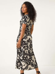 Roman Black Petite Floral Ruched Front Dress - Image 3 of 5
