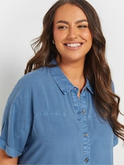 Yours Curve Blue Short Sleeve Chambray Shirt - Image 4 of 5