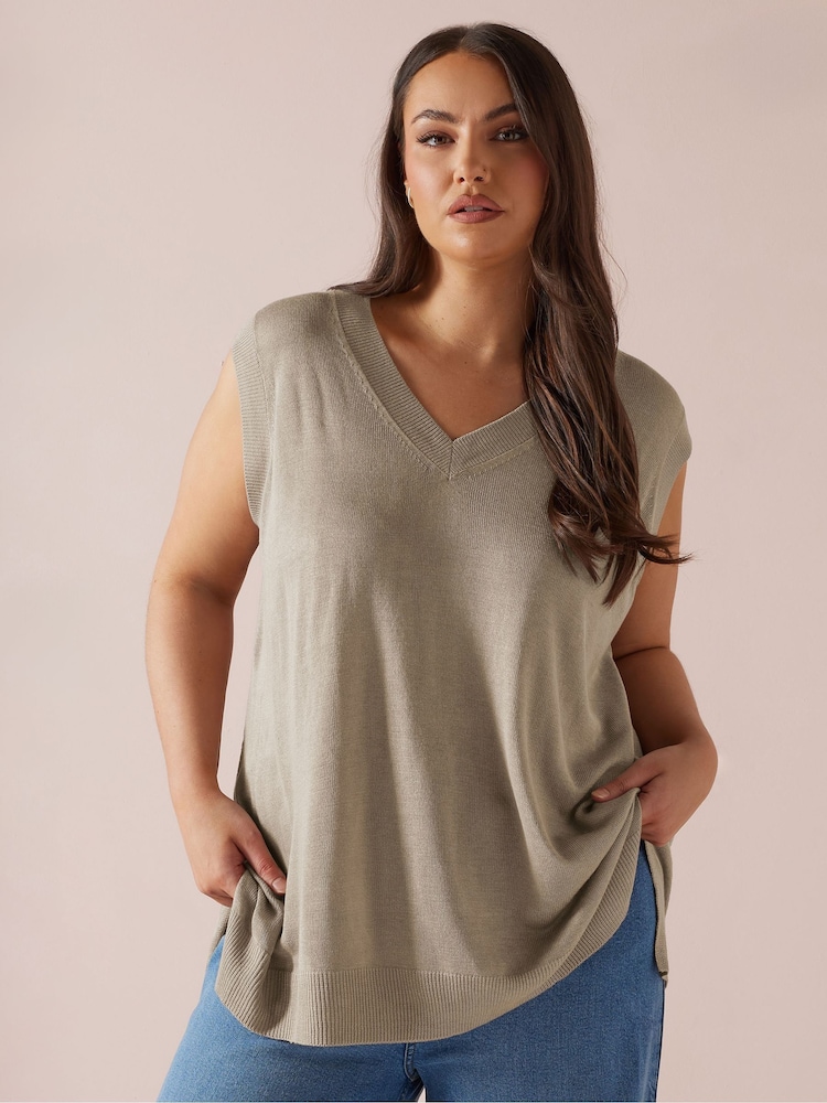 Yours Curve Natural Lightweight Vest - Image 1 of 6