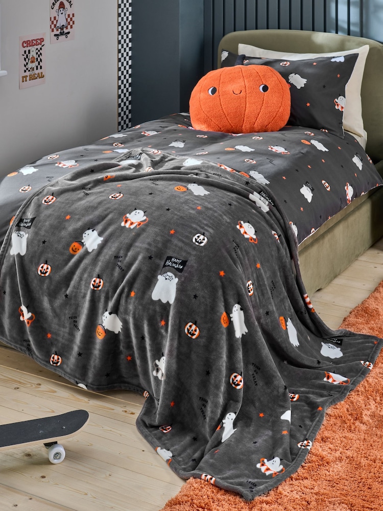 Halloween Throw - Image 1 of 4