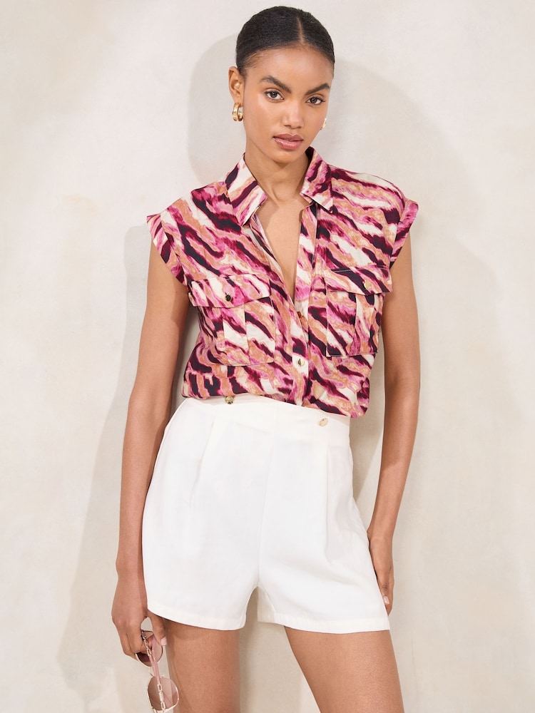 Animal rosa - Camisa Lipsy sem mangas com estampa de palmeira e bolsos - Imagem 1 de 4