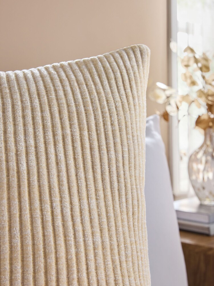 Corded Chenille Cushion - Imagem 2 de 5