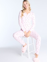 وردي - حزمة بيجامة طويلة Henleys مضلعة بتصميم فراولة من Boux Avenue - صورة 1 من 6