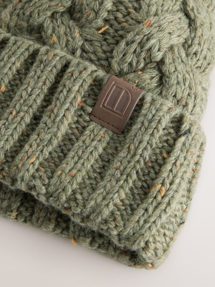 Kaki zelena - Cable Knit Pom klobuki in kape; pokrivala (1-16yrs) - Slika 2 iz 3 Kaki zelena - Cable Knit Pom klobuki in kape; pokrivala (1-16yrs) - Slika 2 iz 3