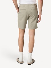 Paige Grey Rickson Dried Lemongrass Shorts - صورة 2 من 5