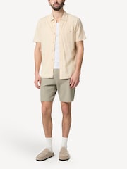 Paige Grey Rickson Dried Lemongrass Shorts - صورة 4 من 5