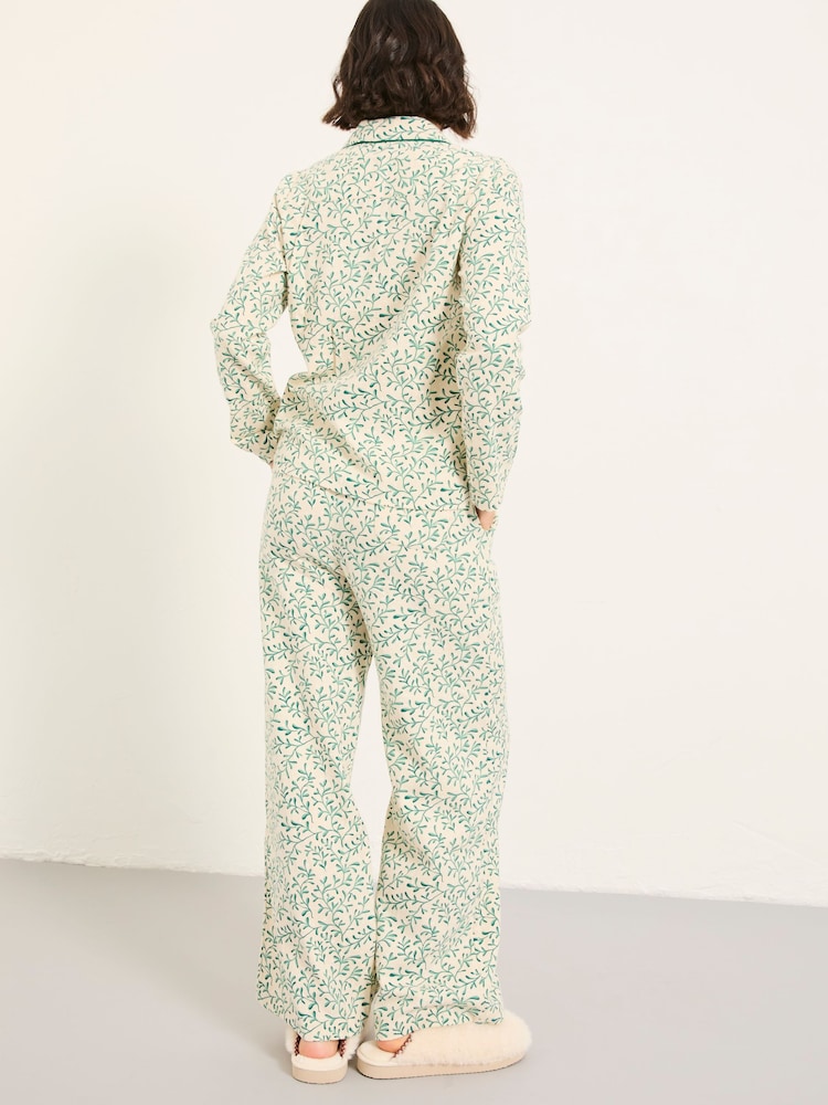 FatFace Oatmeal Mistletoe Pyjama Set - Image 2 of 8