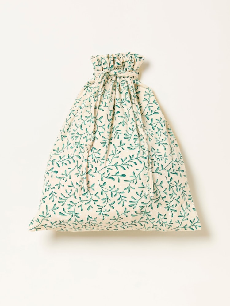 FatFace Oatmeal Mistletoe Pyjama Set - Image 8 of 8 FatFace Oatmeal Mistletoe Pyjama Set - Image 8 of 8