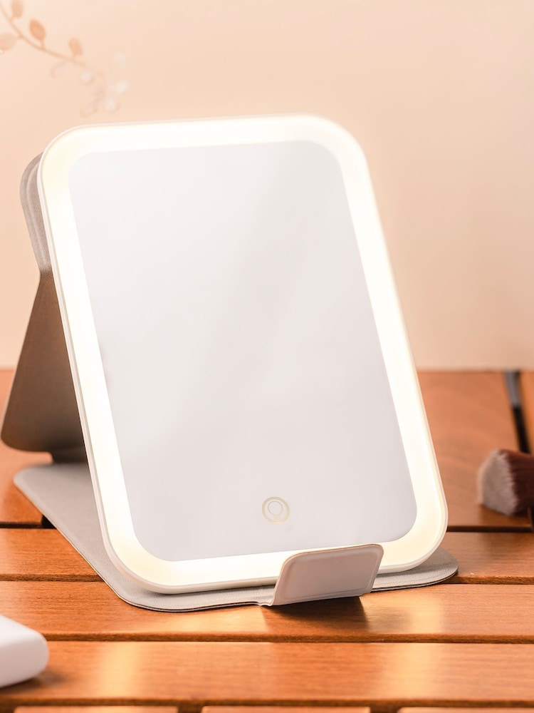 Stylpro On Tour Petite LED Travel Mirror - Image 2 of 5