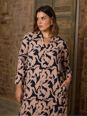 Live Unlimited Dark Black Live Unlimited Curve - Petite Mono Print Notch Sleeve Midaxi Dress - Image 6 of 6