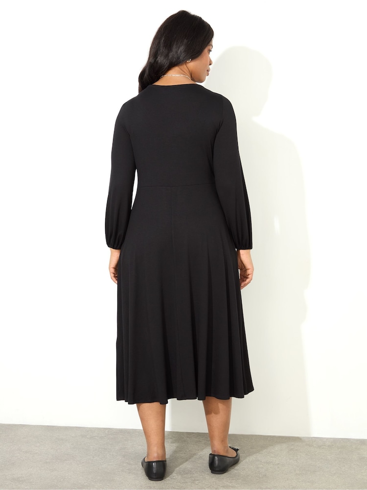 Live Unlimited Black Pleated Wrap With Blouson Sleeves Dress - Image 3 of 3