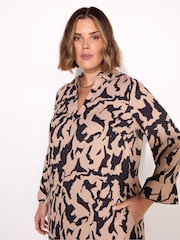 Live Unlimited Black/Grey Live Unlimited Curve - Mono Print Notch Sleeve Midaxi Dress - Image 3 of 6