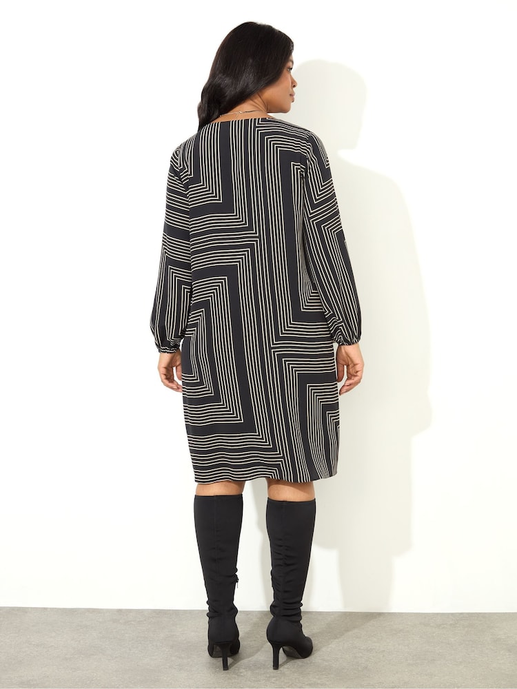 Live Unlimited Black Geo Print Dress With Pockets - Image 5 of 5