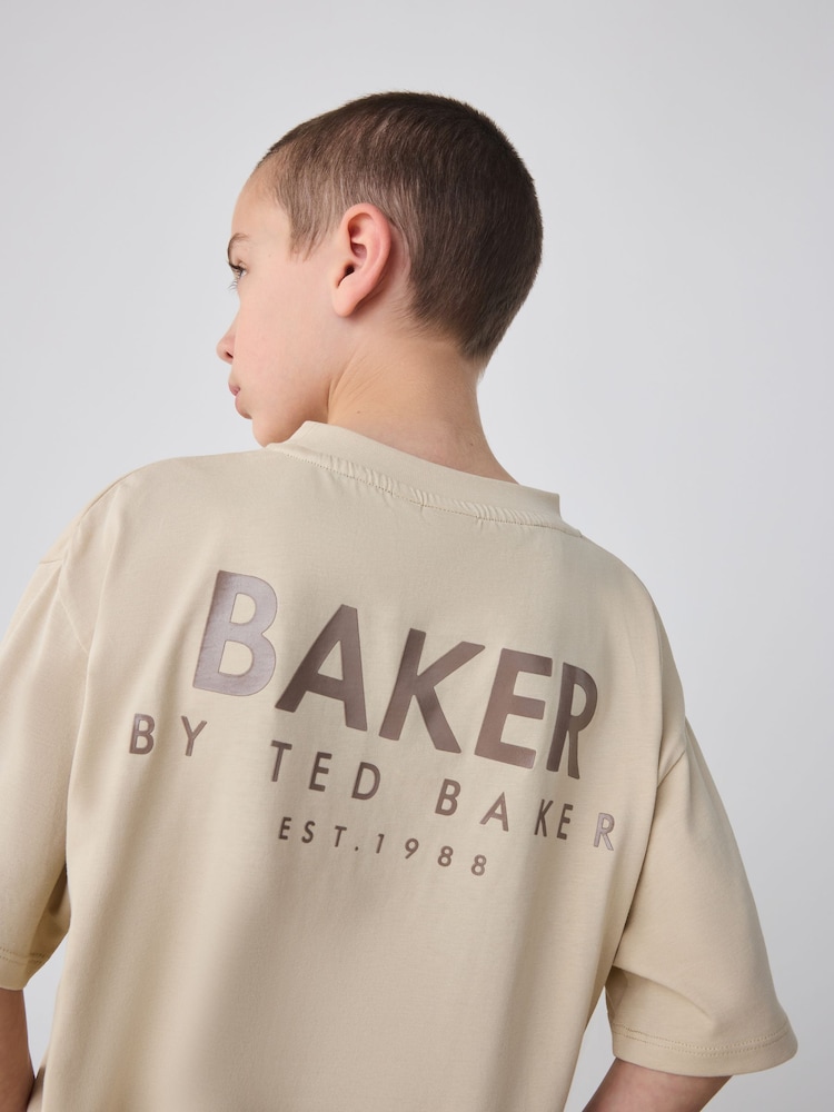 Песочный - Свободная футболка из 100% хлопка с принтом на спине Baker by Ted Baker - Изображение 7 из 7