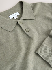 Salbeigrün - Essentielles langärmeliges Strick-Polo-Shirt in normaler Passform - Bild 6 von 7