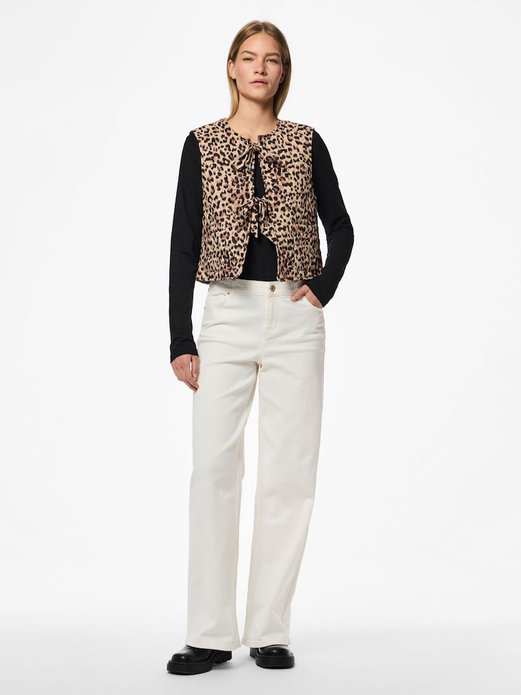 PIECES Brown Leopard Print Tie Front Quilted Gilet - Image 1 of 2 PIECES Brown Leopard Print Tie Front Quilted Gilet - Image 1 of 2