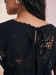 Preto - 100% Cotton Cropped Crochet Tabbard Cover-Up - Imagem 5 de 9