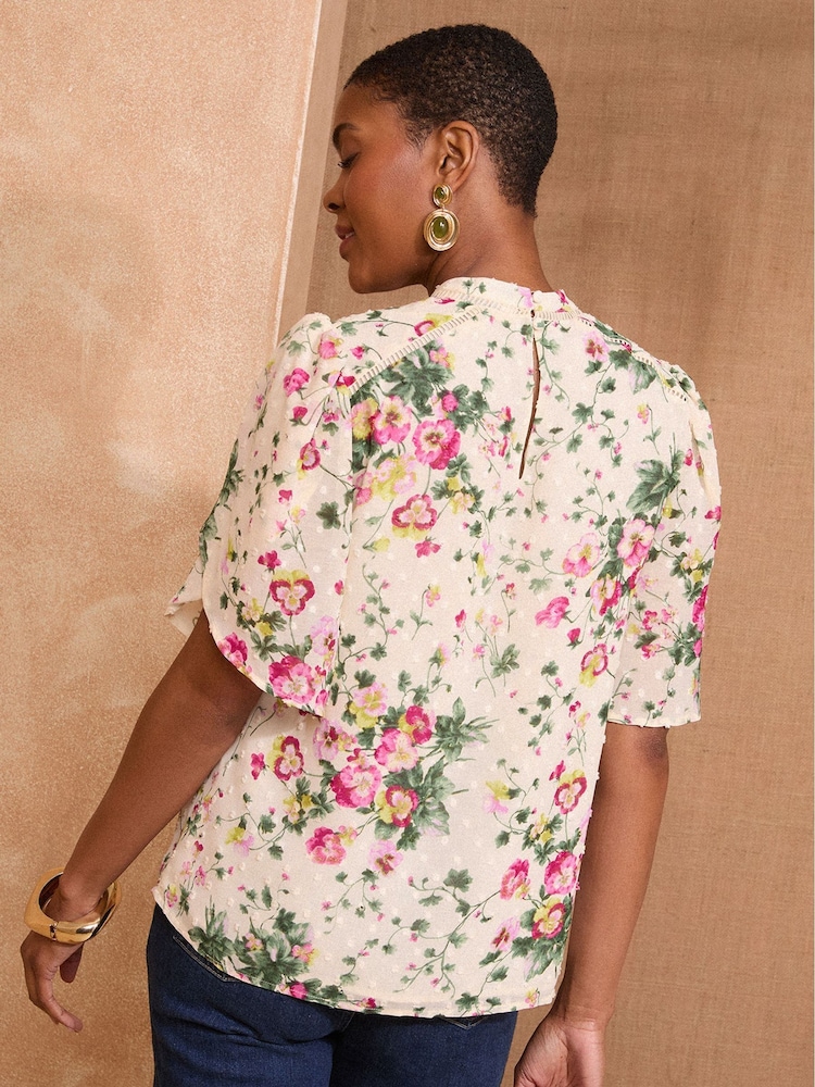 Love & Roses White Ecru Floral Print Short Sleeve Crew Neck Dobby Blouse - Image 4 of 4 Love & Roses White Ecru Floral Print Short Sleeve Crew Neck Dobby Blouse - Image 4 of 4