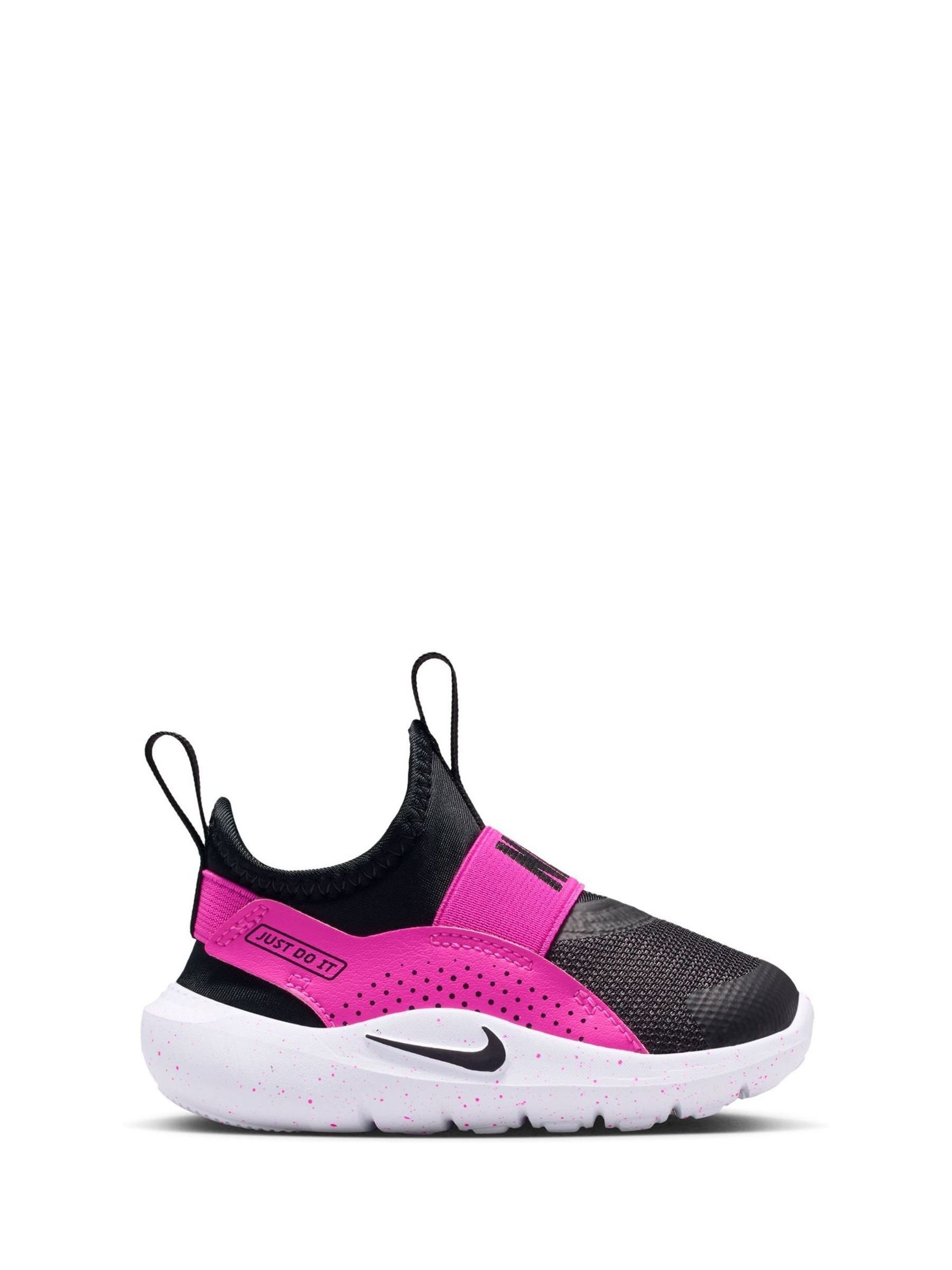 nike shoes pink black