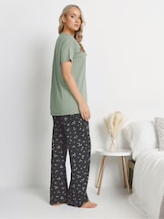 طقم من بيجامة بقصة رِجل واسعة مزيّن بعبارة Love Grows Here من Long Tall Sally - صورة 2 من 5