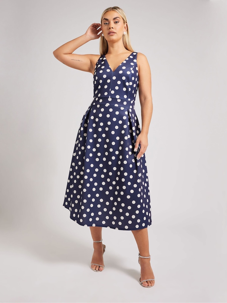 Yours Curve Blue London V-Neck Pleated Dress - Image 1 of 5