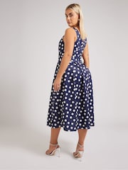 Yours Curve Blue London V-Neck Pleated Dress - Image 3 of 5